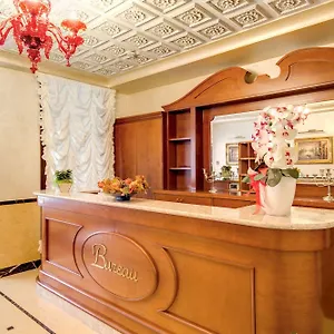 https://domus-cavanis.hotelslidodijesolo.com
