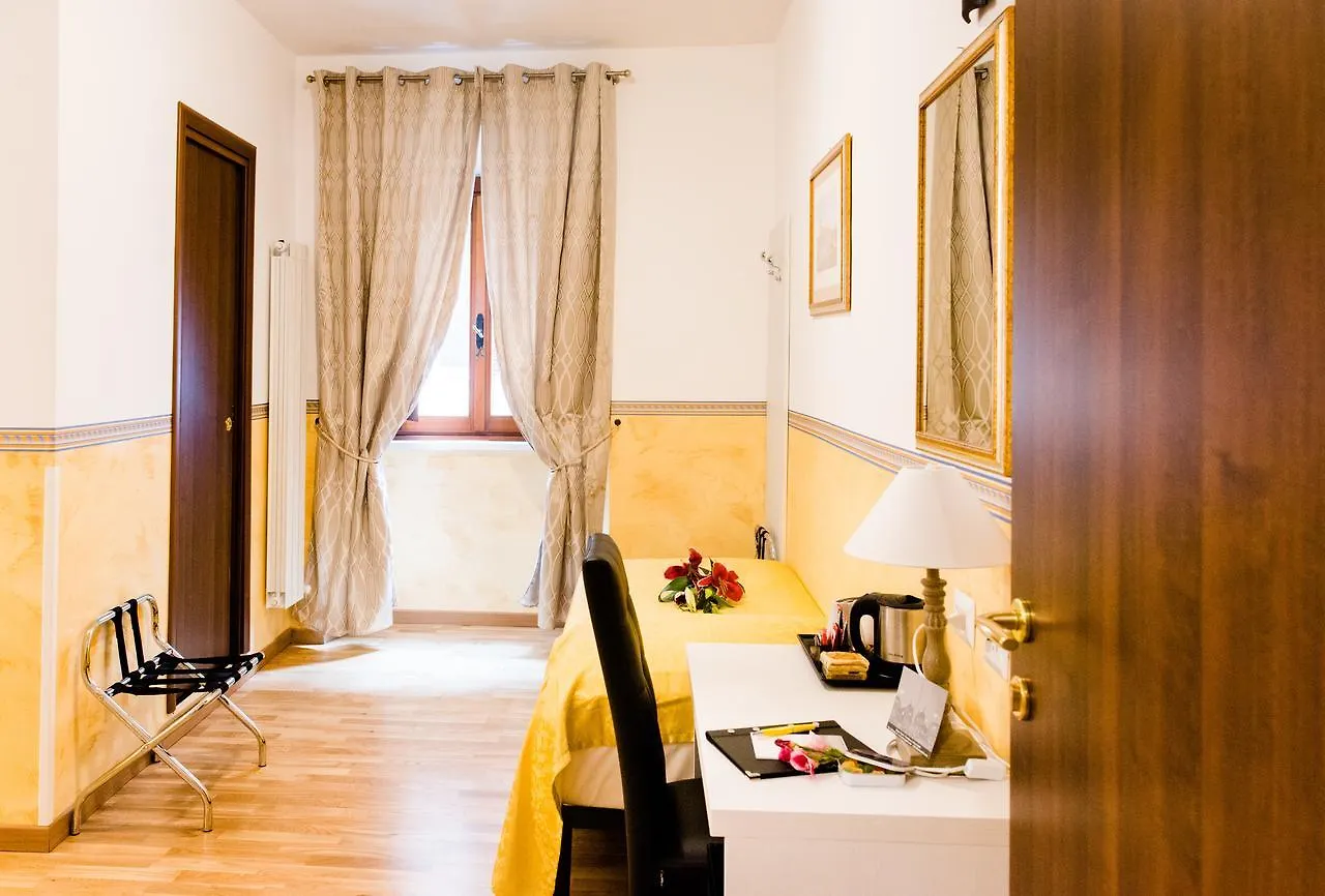 **  Domus Popolo Bed & Breakfast Rome Italy