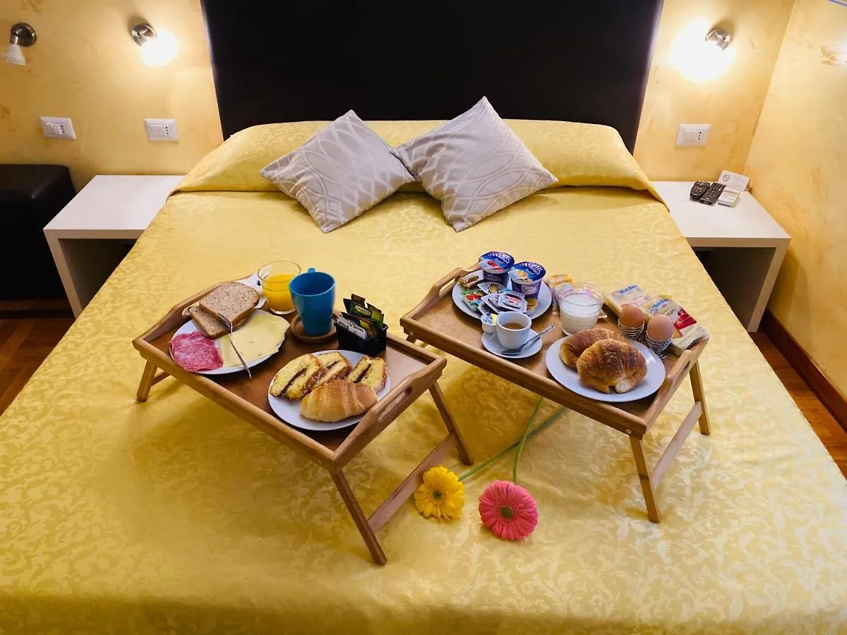Domus Popolo Bed & Breakfast Rome Italy